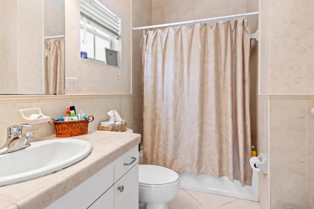 Royall Beach Estates New Providence Paradise Island BS