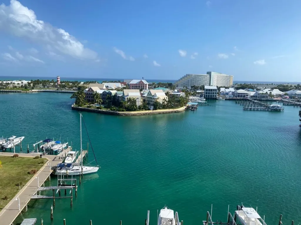 Harbour House Towers Grand Bahama Freeport 56702 | Bahamas Realty