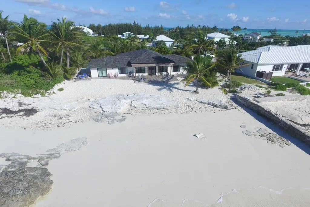 Tangled Up In Blue Abaco BS