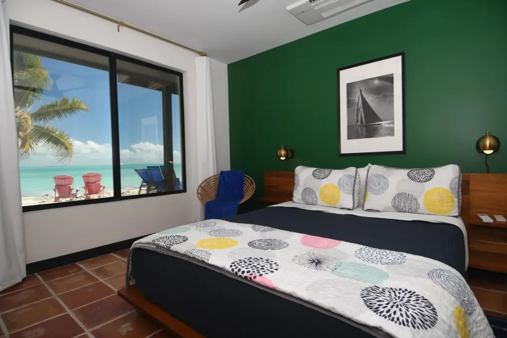 Tangled Up In Blue Abaco BS