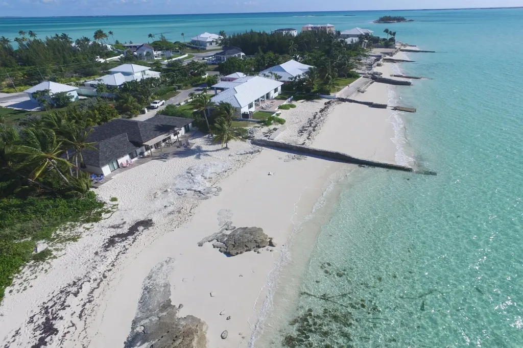 Tangled Up In Blue Abaco BS