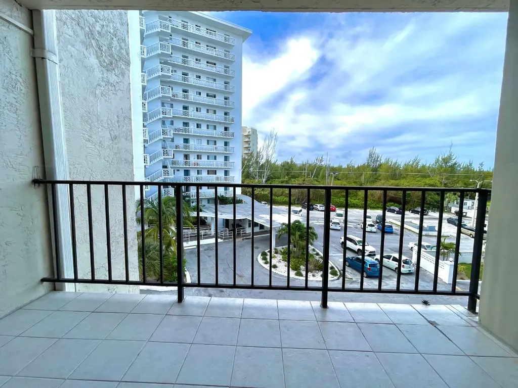 Coral Beach Condominiums Grand Bahama Freeport BS