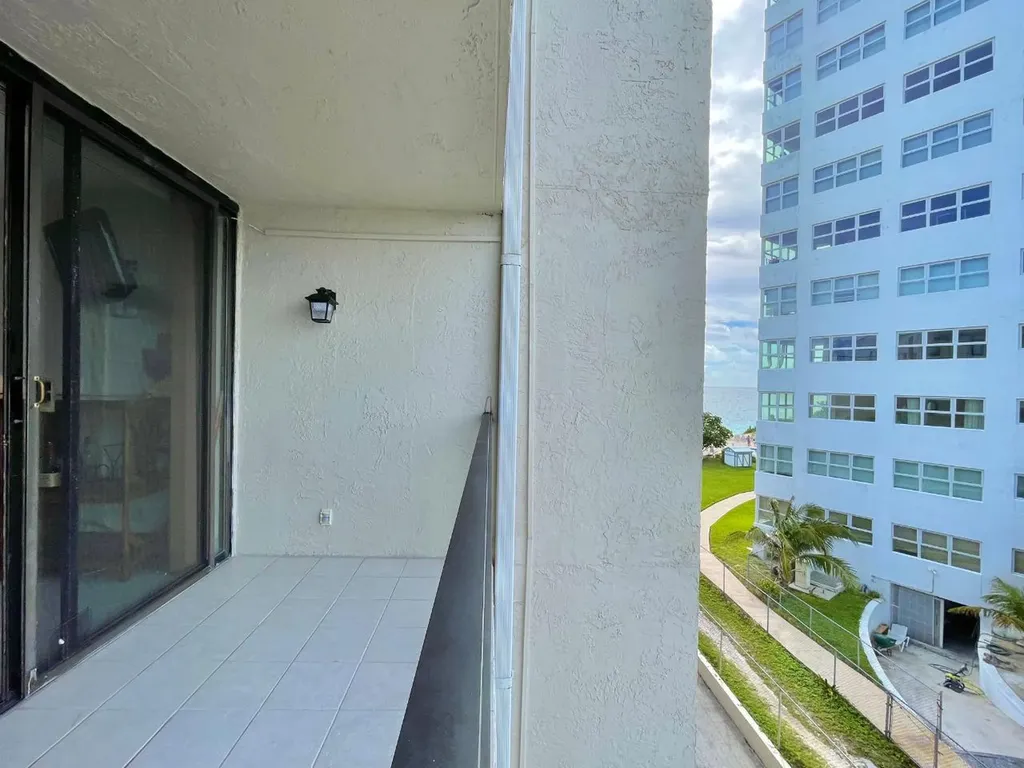 Coral Beach Condominiums Grand Bahama Freeport BS