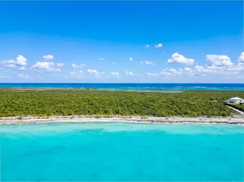 34 Acres James Cistern Commercial Eleuthera BS