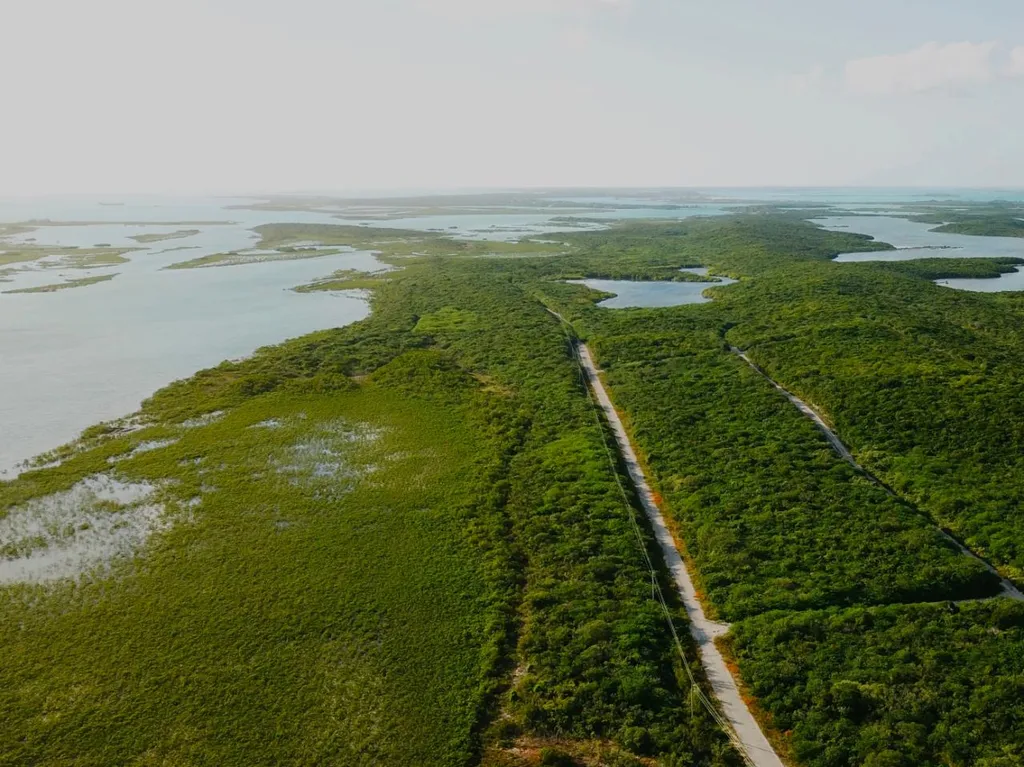 Lot 790/791 Lakefront Avenue Exuma BS