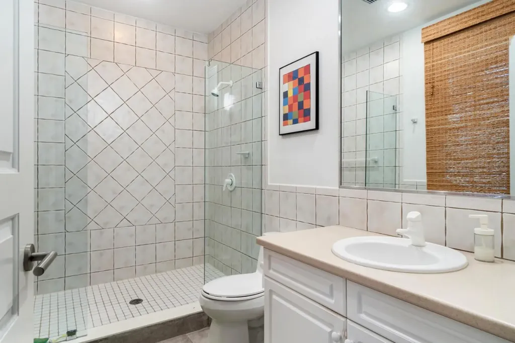 7 Beach Island | Old Fort New Providence Paradise Island BS