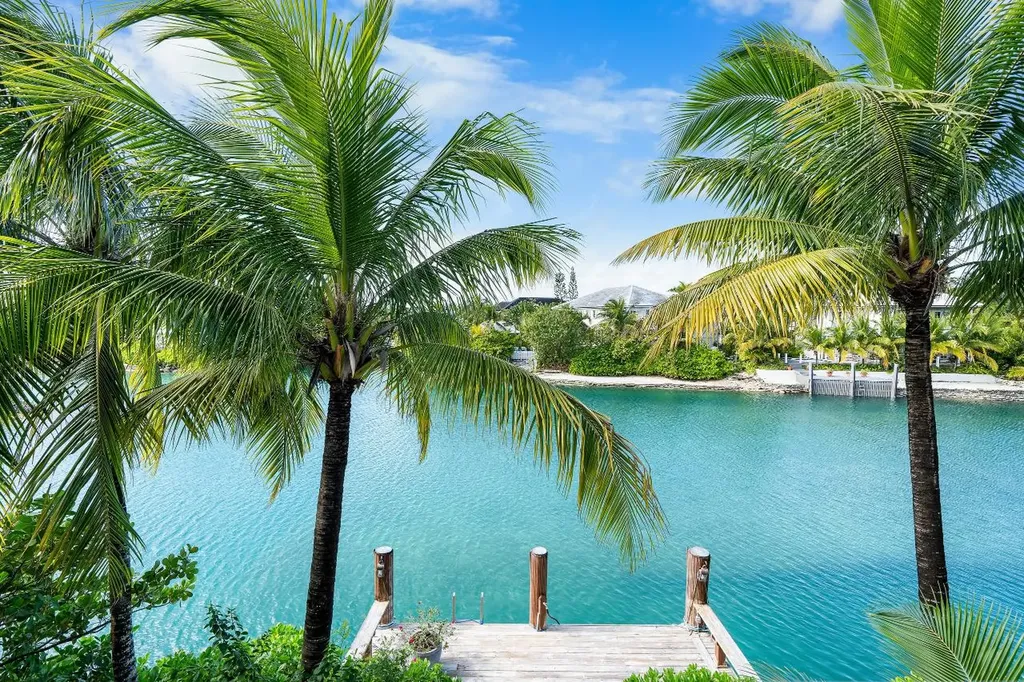 7 Beach Island | Old Fort New Providence Paradise Island BS