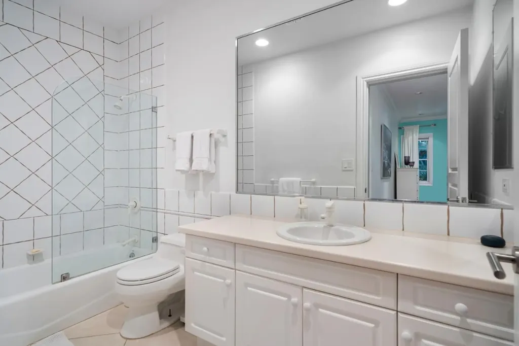 7 Beach Island | Old Fort New Providence Paradise Island BS