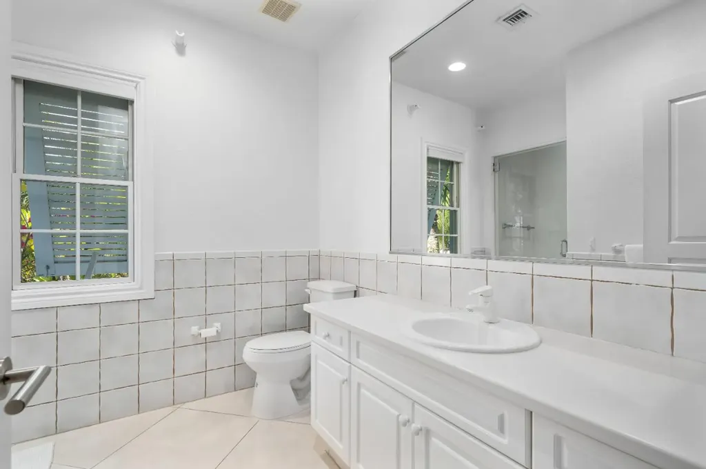 7 Beach Island | Old Fort New Providence Paradise Island BS