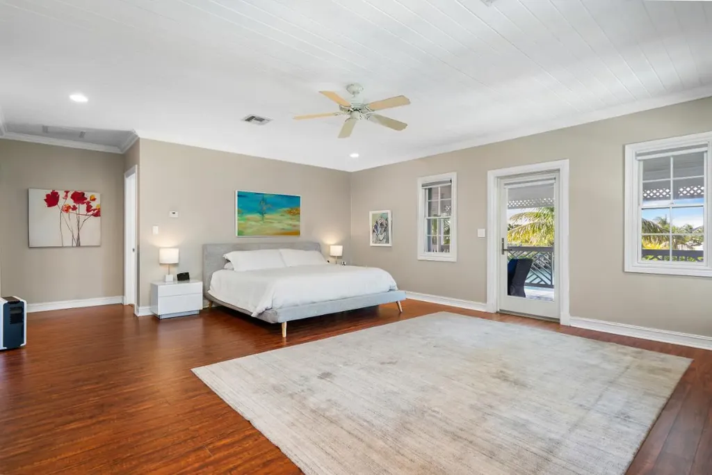 7 Beach Island | Old Fort New Providence Paradise Island BS