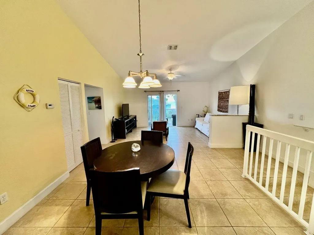 Bimini Bay La Concha Cond Bimini BS