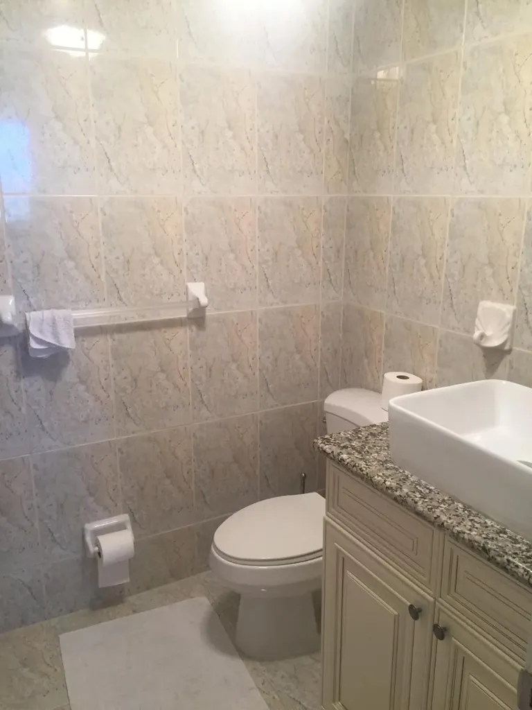 Albacore Drive, Lucaya Grand Bahama Freeport BS