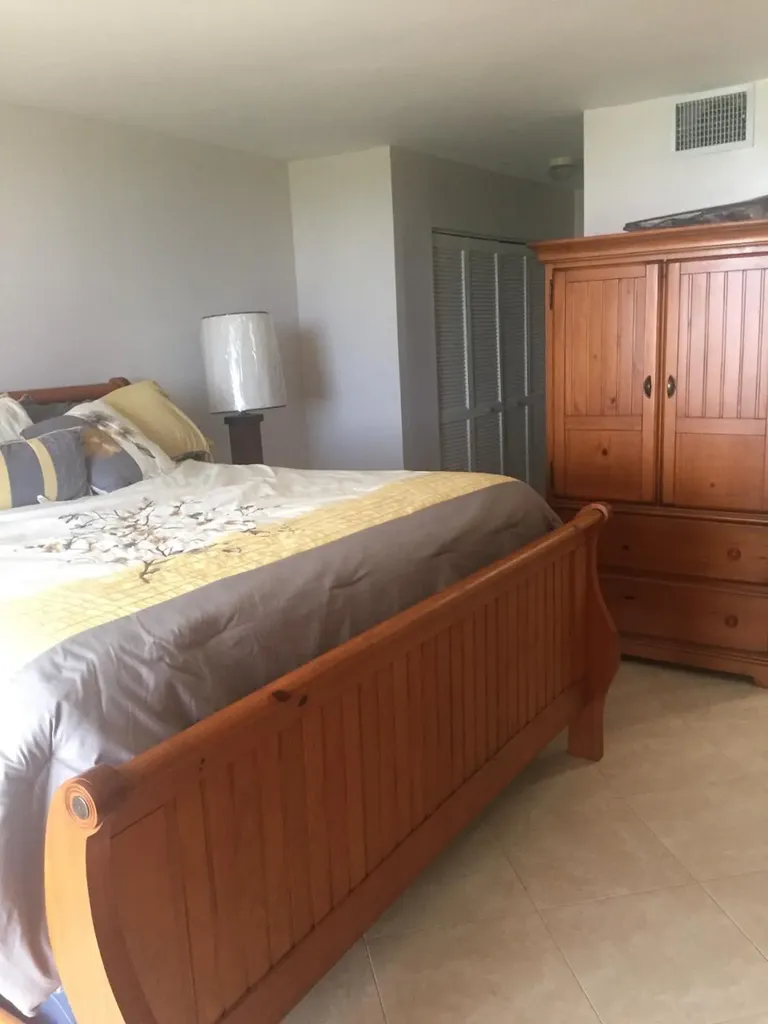 Albacore Drive, Lucaya Grand Bahama Freeport BS