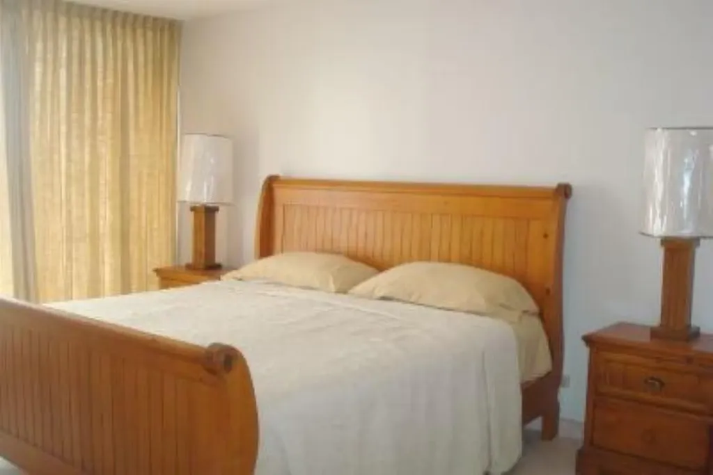 Albacore Drive, Lucaya Grand Bahama Freeport BS