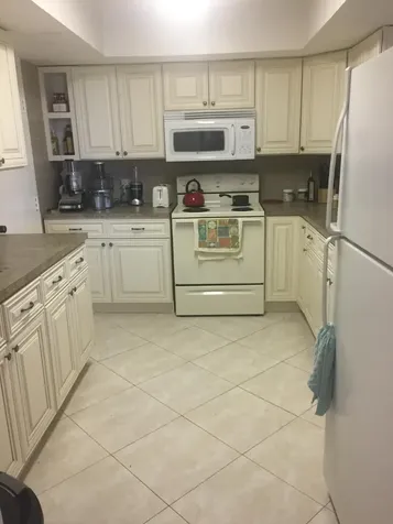 Albacore Drive, Lucaya Grand Bahama Freeport BS