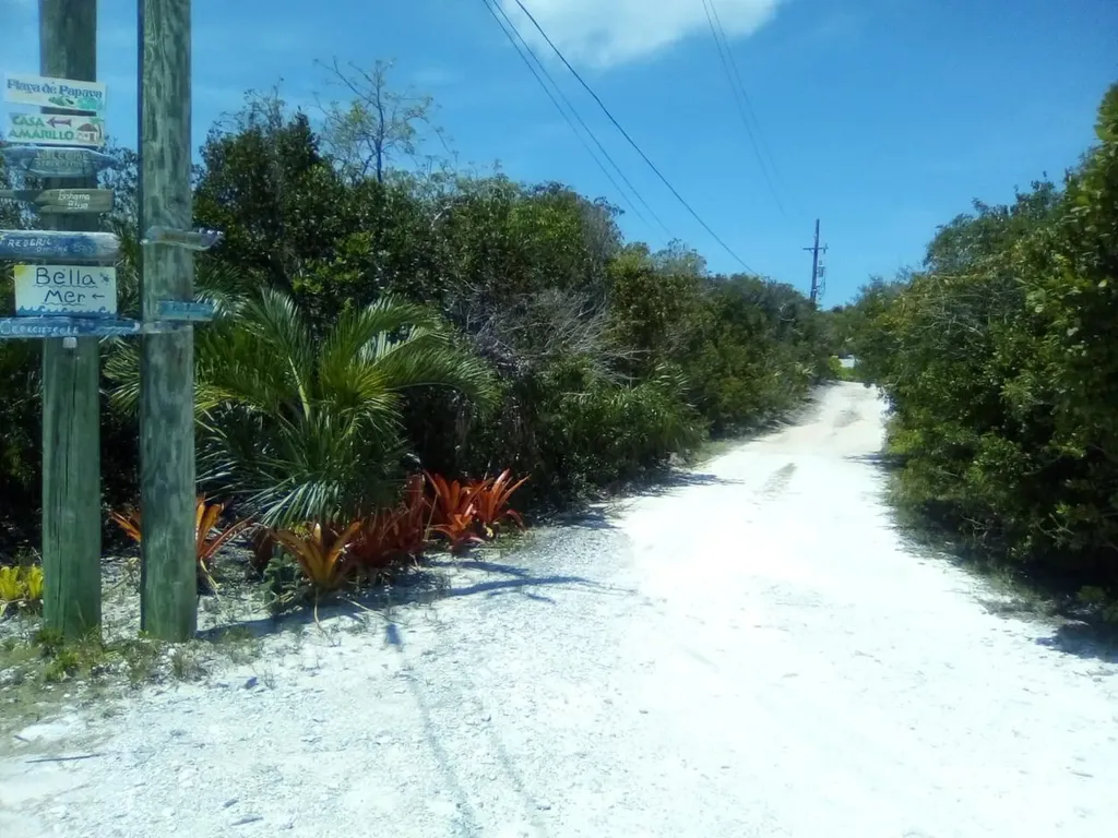 Ten Bay Acreage Eleuthera BS