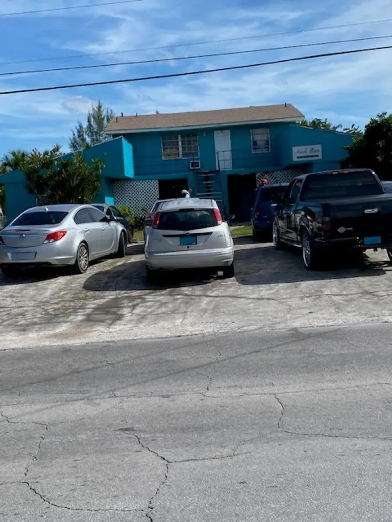 South Mall Drive 259 Grand Bahama Freeport BS