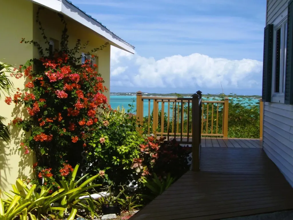 Caravelle Road Exuma BS