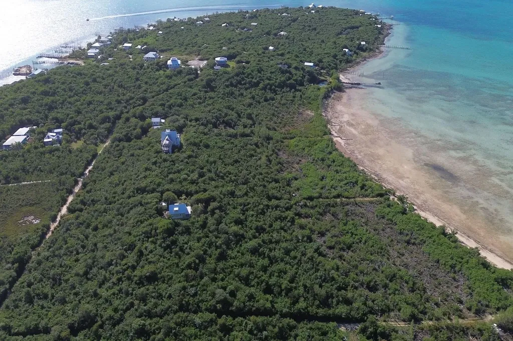 Bajamar With Slip 19 In A Abaco BS