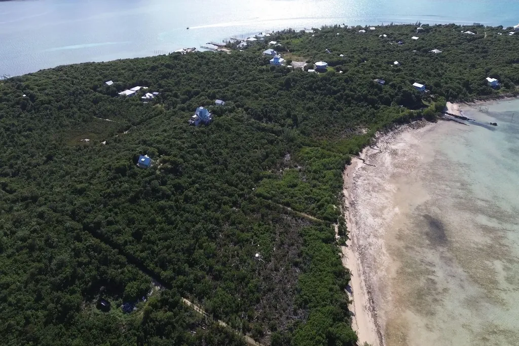 Bajamar With Slip 19 In A Abaco BS