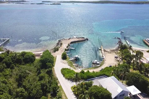 Bajamar With Slip 19 In A Abaco BS