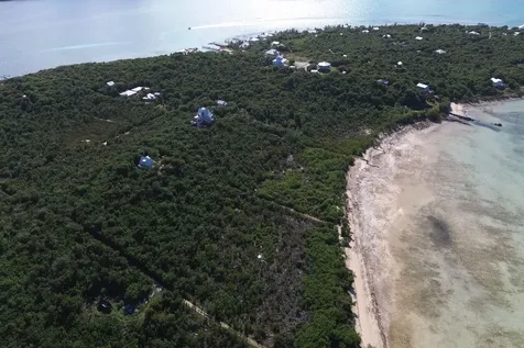 Bajamar With Slip 19 In A Abaco BS