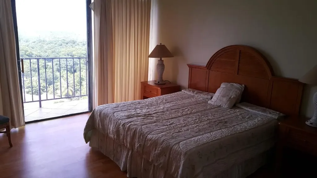 1004 Lucayan Towers North Grand Bahama Freeport BS