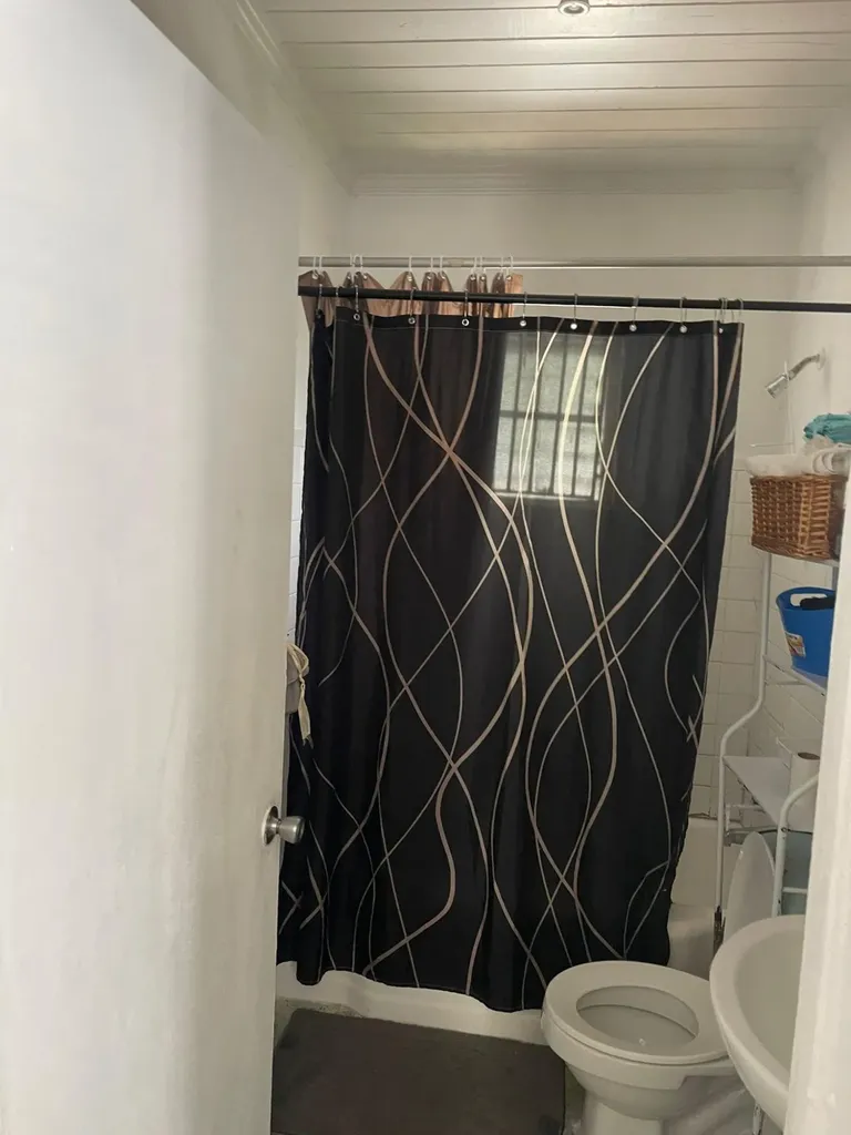 34 Flamingo Avenue New Providence Paradise Island BS