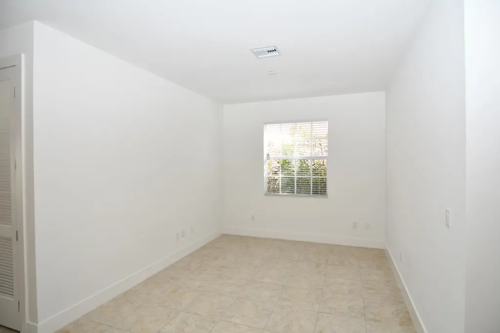 Bahama Beach # 2075 Abaco BS