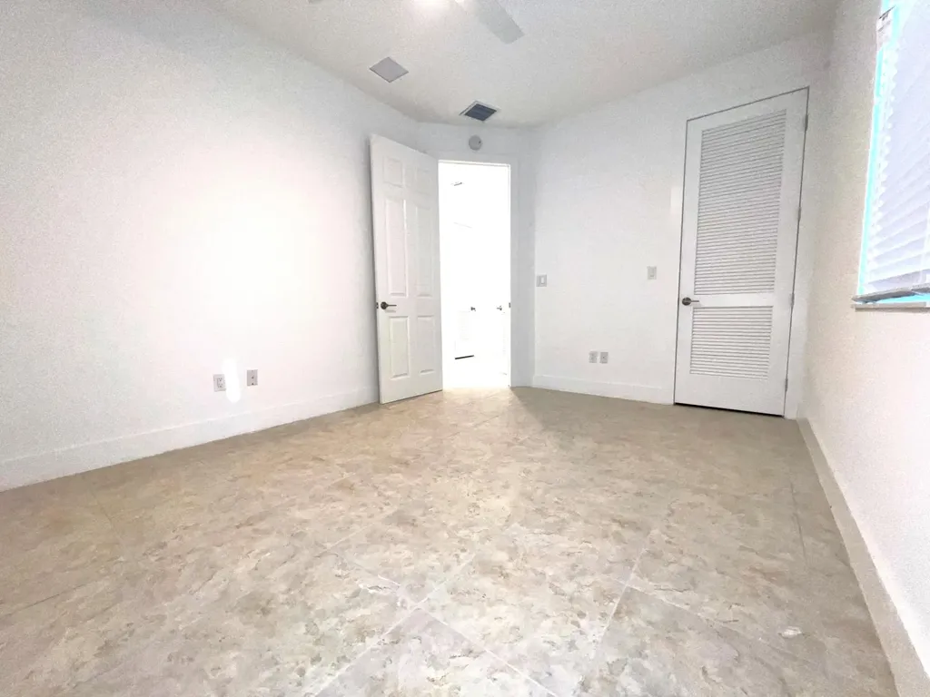 Bahama Beach # 2075 Abaco BS