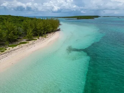 Neptune's Nest Berry Islands BS