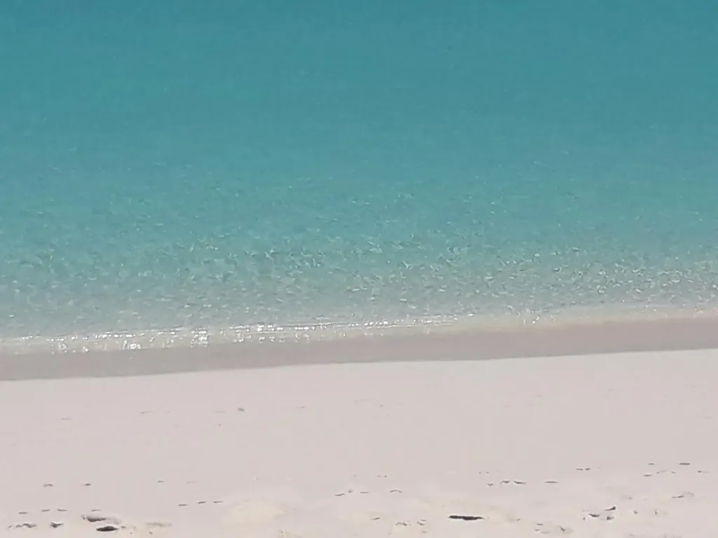 Queens Highway Exuma BS