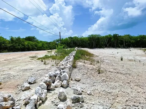 Queens Highway Exuma BS