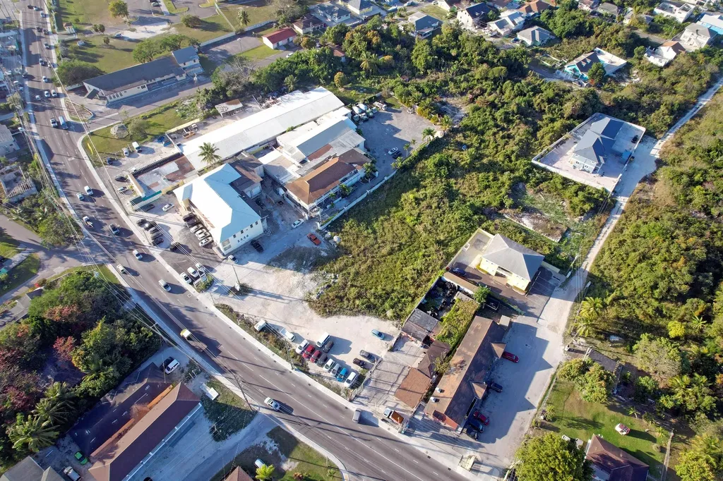 Prince Charles Drive New Providence Paradise Island BS