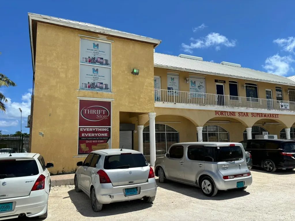 Levans Plaza, Prince Char New Providence Paradise Island BS