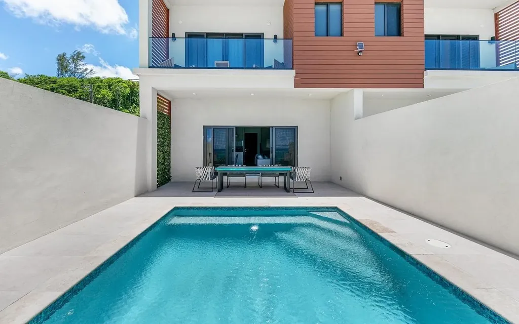 Horizon West New Providence Paradise Island BS