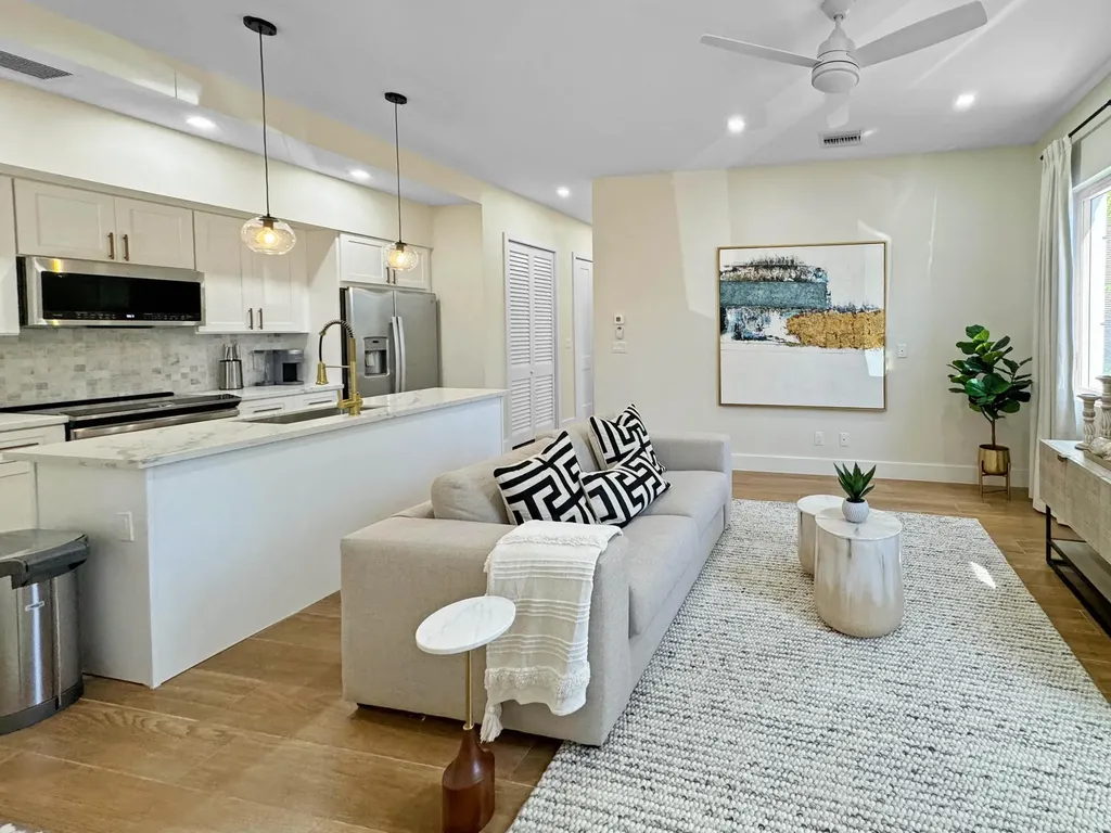 Coconut Cove 301 New Providence Paradise Island BS