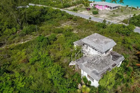 Victoria Hill San Salvador BS