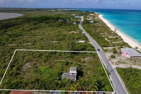 Victoria Hill San Salvador BS