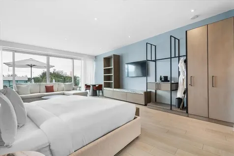 Goldwynn New Providence Paradise Island BS