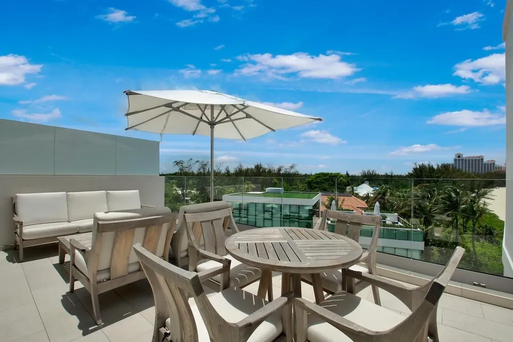 Goldwynn New Providence Paradise Island BS