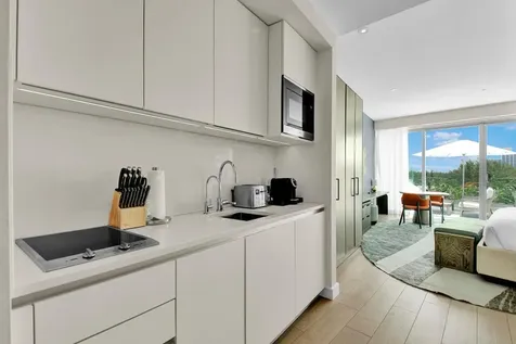 Goldwynn New Providence Paradise Island BS