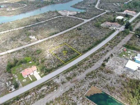 Fortune Bay Drive 27 Grand Bahama Freeport BS