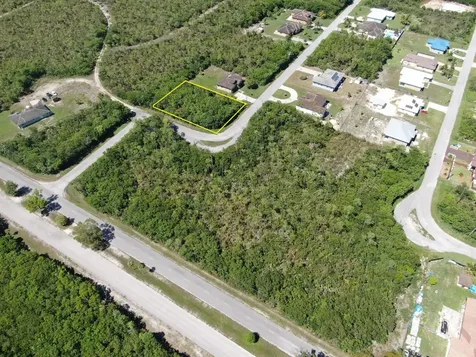Ganymede Drive 15 Grand Bahama Freeport BS
