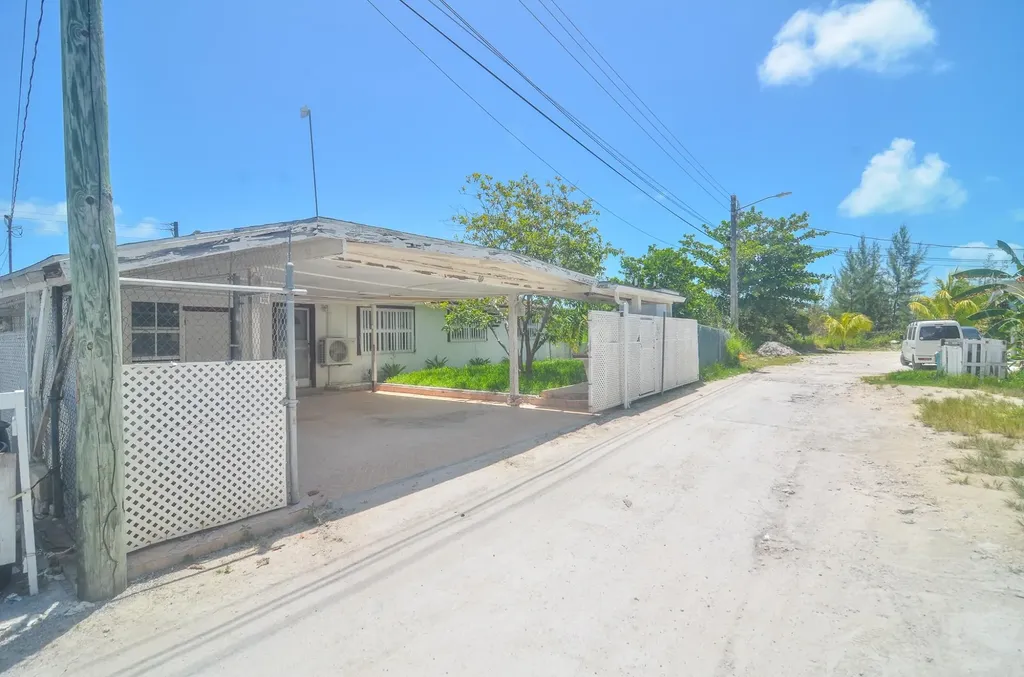 Sea Link Drive 9 New Providence Paradise Island BS