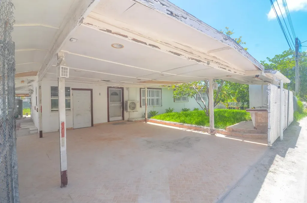 Sea Link Drive 9 New Providence Paradise Island BS