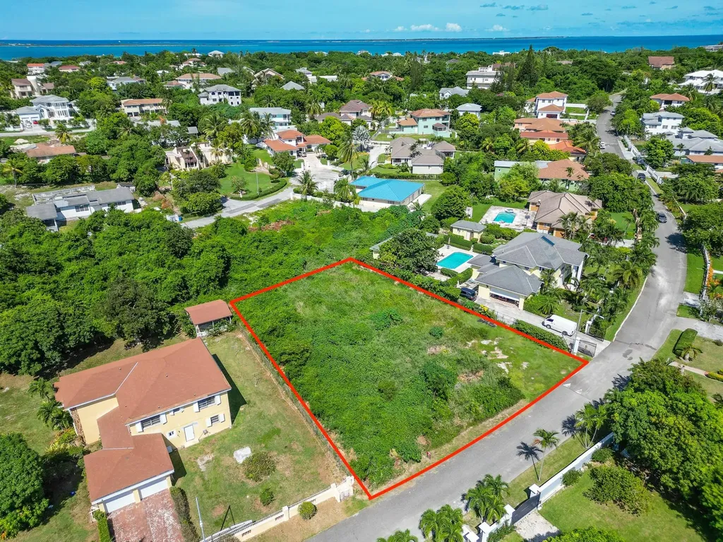 Broadfields Road 16 New Providence Paradise Island BS