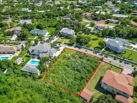 Broadfields Road 16 New Providence Paradise Island BS