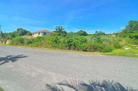 Broadfields Road 16 New Providence Paradise Island BS