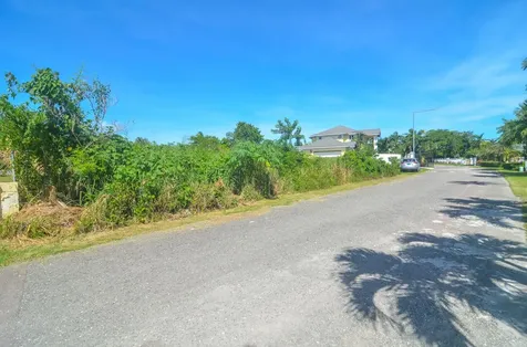 Broadfields Road 16 New Providence Paradise Island BS